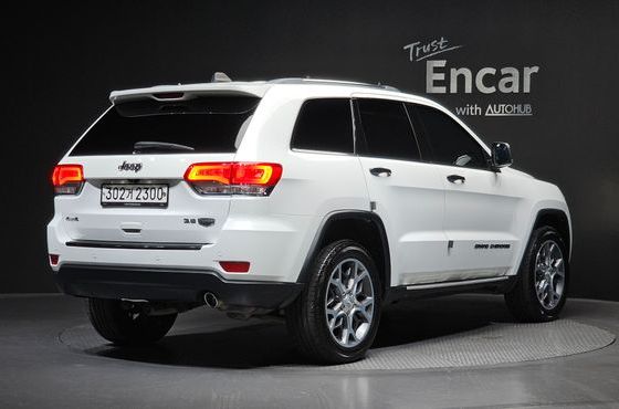 Jeep Cherokee 3.6 Limited WK2 — пробег 67 935 км — фото 2 из 5