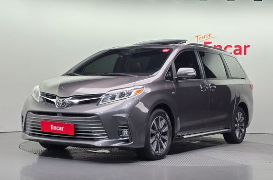 Toyota Sienna 3.5 AWD — пробег 80 125 км — фото 1 из 5