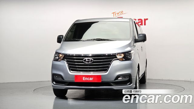 Hyundai Starex Van 3-Seater Smart — пробег 71 553 км — фото 3 из 5