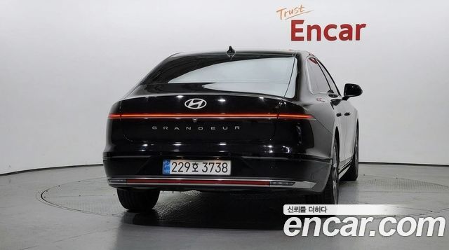 Hyundai Grandeur из Кореи Encar