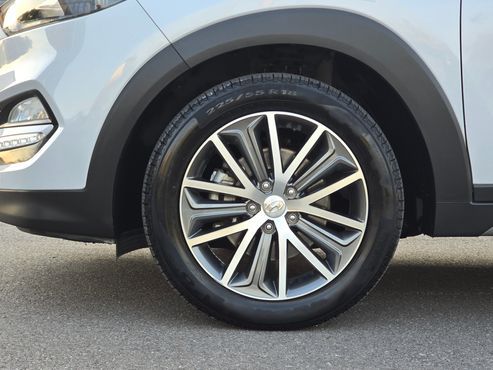 Hyundai Tucson Diesel 1.7 2WD Premium — пробег 181 000 км — фото 4 из 5