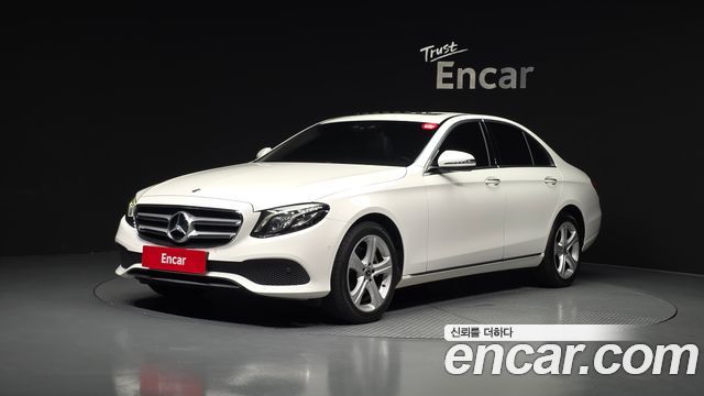 Mercedes-Benz E-Class E220d Avantgarde — пробег 202 660 км — фото 1 из 5
