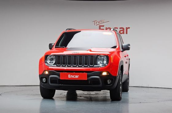 Jeep Renegade 2.0 Diesel Tailhawk AWD — пробег 68 335 км — фото 3 из 5