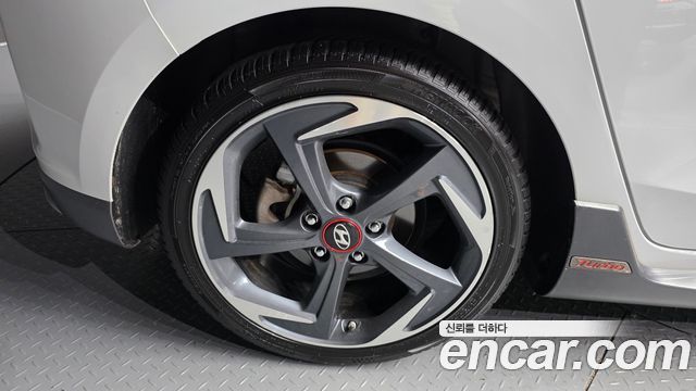Hyundai Veloster 1.6 Turbo Sport Core — пробег 125 690 км — фото 5 из 5