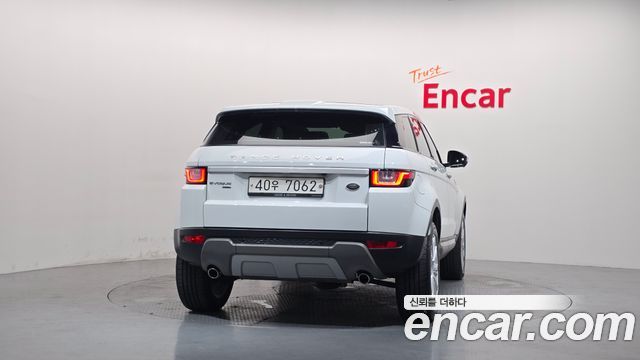 Land Rover Range Rover Evoque 2.0 TD4 HSE — пробег 45 029 км — фото 4 из 5