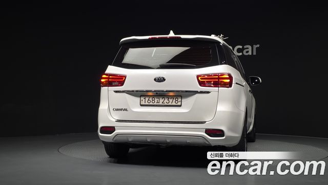 Kia Carnival из Кореи Encar