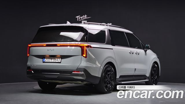Kia Carnival Diesel 9-Seater Gravity — пробег 8 182 км — фото 2 из 5
