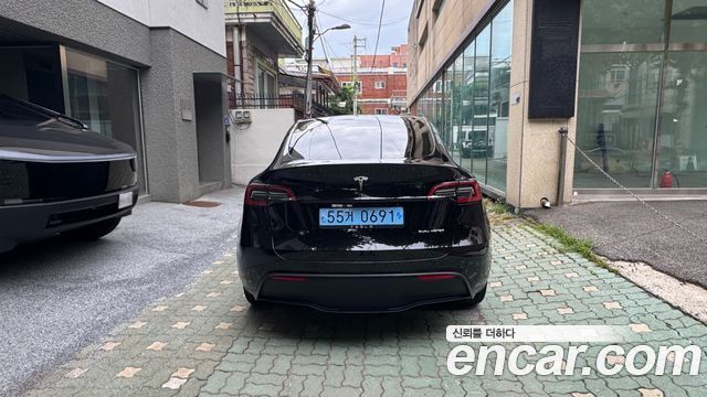 Tesla Model Y Long Range AWD — пробег 25 356 км — фото 4 из 5