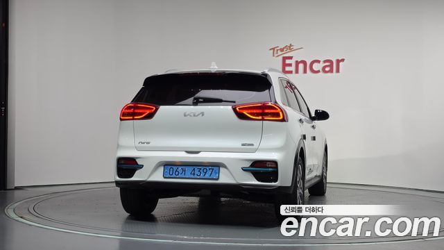 Kia Niro Prestige — пробег 100 149 км — фото 4 из 5