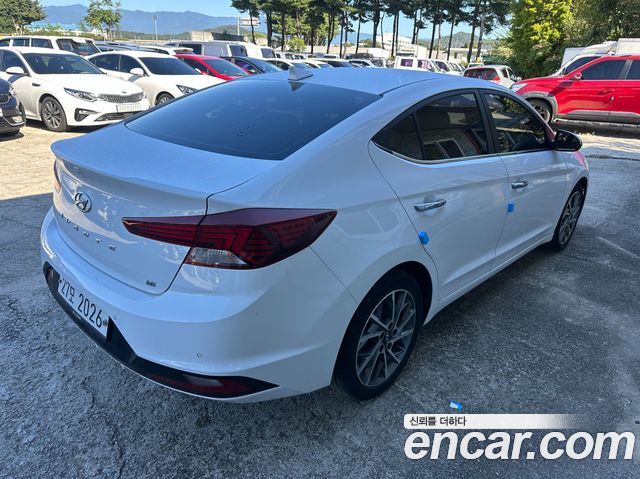 Hyundai AVANTE 1.6 Premium — пробег 68 684 км — фото 2 из 5
