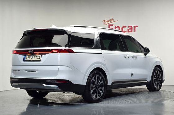 Kia Carnival Gasoline 9-Seater Signature — пробег 68 626 км — фото 2 из 5