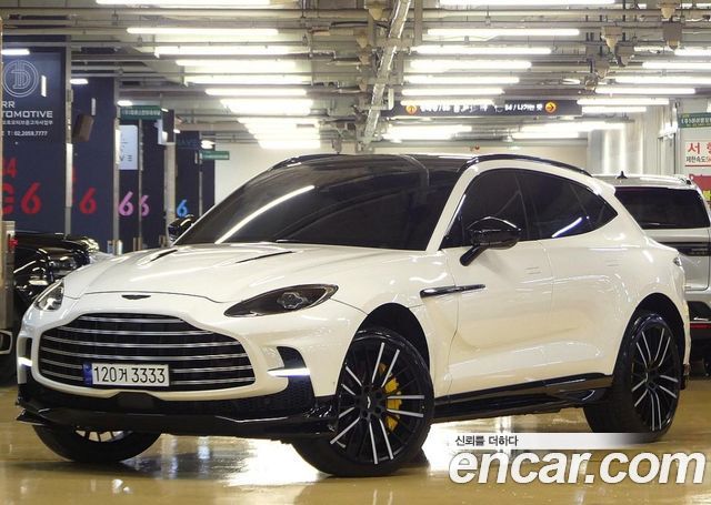 Astonmartin DBX 4.0 V8 707 — пробег 1 198 км — фото 1 из 5