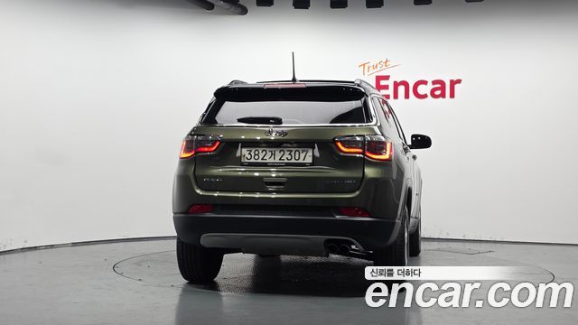 Jeep Compass из Кореи Encar