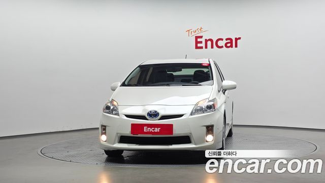 Toyota Prius 1.8 — пробег 33 524 км — фото 3 из 5