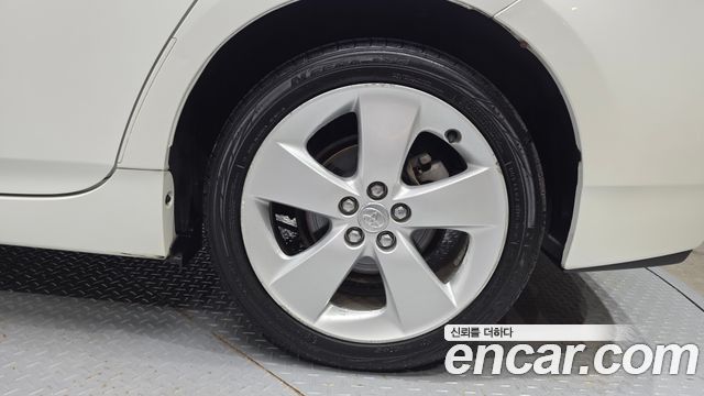 Toyota Prius 1.8 — пробег 33 524 км — фото 5 из 5