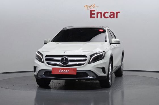 Mercedes-Benz GLA-Class GLA200 d — пробег 20 172 км — фото 3 из 5