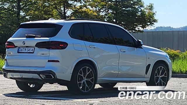 BMW X5 xDrive 40i M Sport — пробег 26 791 км — фото 2 из 5