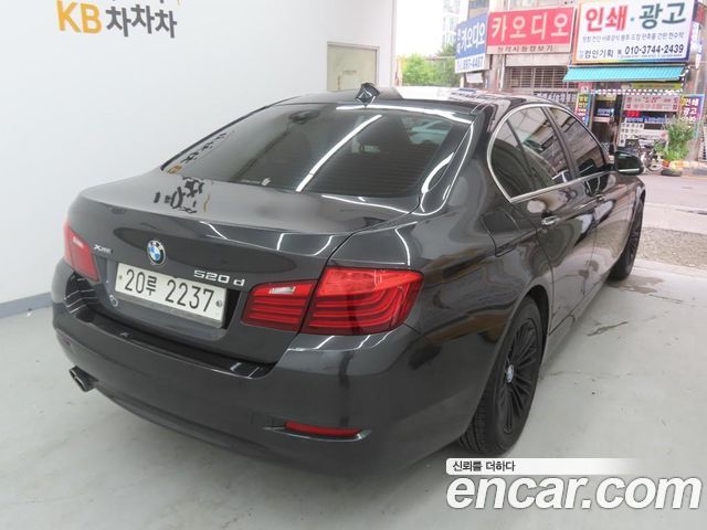 BMW 5-Series 520d xDrive — пробег 116 545 км — фото 3 из 5