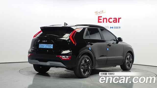 Kia Niro Air — пробег 16 987 км — фото 2 из 5