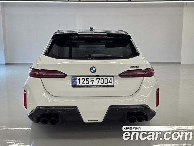 BMW M5 M5 Touring — пробег 5 000 км — фото 4 из 5
