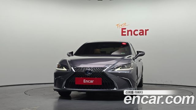 Lexus ES Supreme — пробег 202 228 км — фото 3 из 5