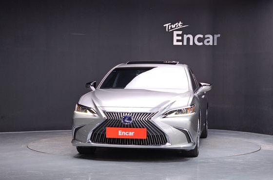 Lexus ES Executive — пробег 61 276 км — фото 3 из 5