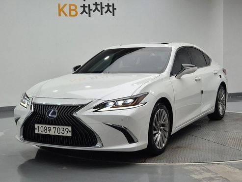 Lexus ES Executive — пробег 67 102 км — фото 4 из 5