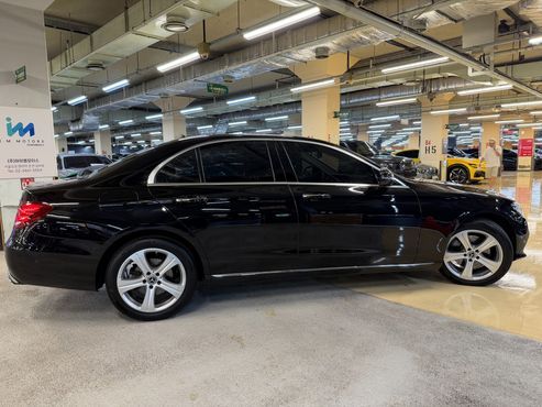 Mercedes-Benz E-Class E220d Avantgarde — пробег 53 000 км — фото 4 из 5