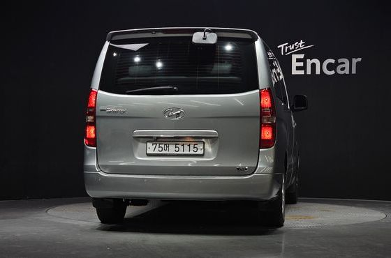 Hyundai Starex 12-Seater LPi Wagon CVX Luxury — пробег 178 001 км — фото 4 из 5