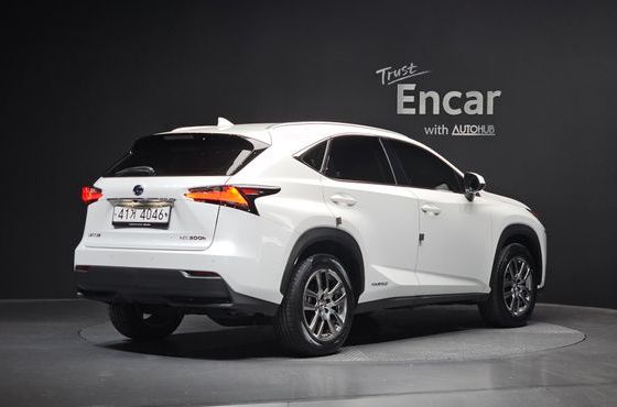 Lexus NX Supreme — пробег 97 327 км — фото 2 из 5