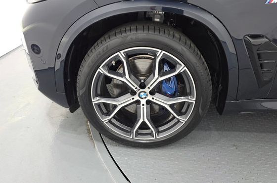 BMW X5 xDrive 40i M Sport — пробег 4 056 км — фото 5 из 5