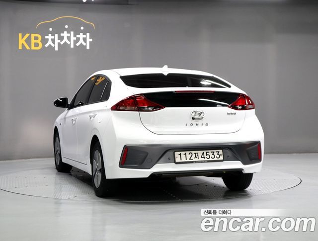 Hyundai Ioniq из Кореи Encar