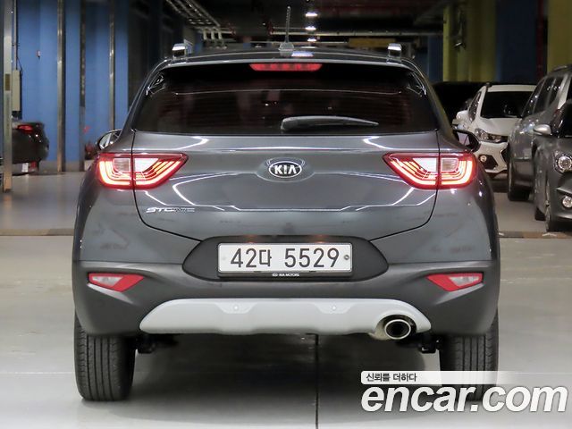 Kia Stonic 1.4 Prestige — пробег 52 850 км — фото 3 из 5