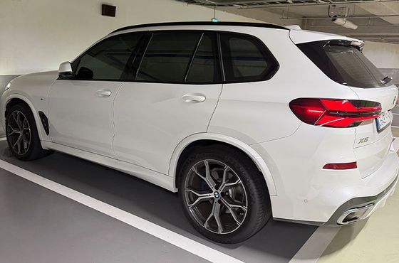 BMW X5 xDrive 40i M Sport — пробег 11 517 км — фото 2 из 5