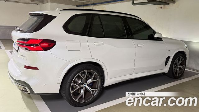BMW X5 xDrive 40i M Sport — пробег 11 517 км — фото 3 из 5