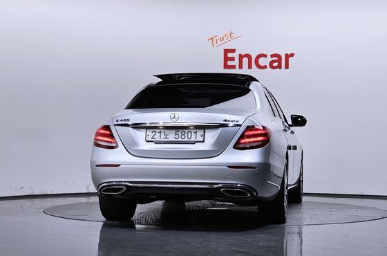 Mercedes-Benz E-Class E400 4MATIC Exclusive — пробег 78 243 км — фото 4 из 5