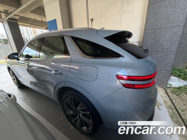 Genesis GV70 2.5T Gasoline AWD — пробег 4 485 км — фото 3 из 5