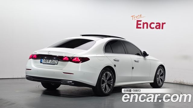 Mercedes-Benz E-Class из Кореи Encar