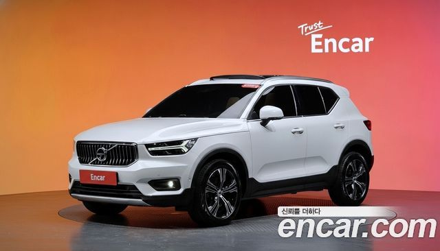 Volvo XC40 B4 Inscription — пробег 72 955 км — фото 1 из 5