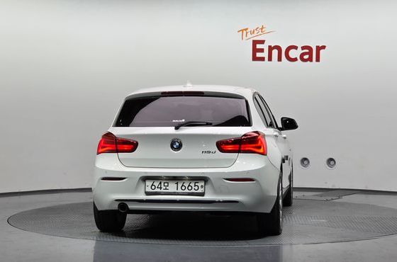 BMW 1-Series 118d Sport 5Door — пробег 168 126 км — фото 4 из 5