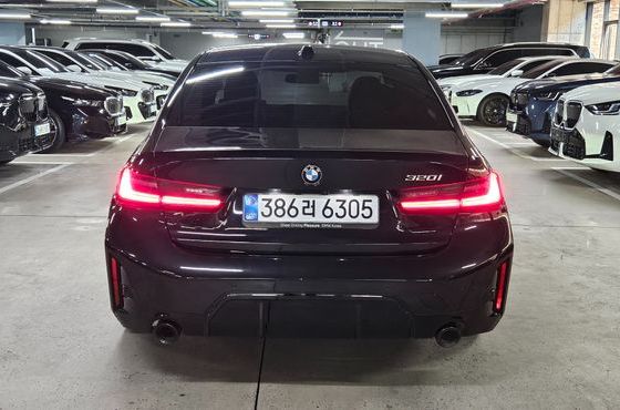 BMW 3-Series 320i M Sport — пробег 11 108 км — фото 4 из 5