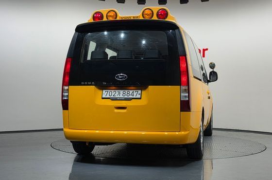 Hyundai Staria L3.5 Kinder Safety Car 11-Seater — пробег 87 129 км — фото 4 из 5