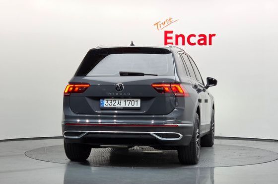 Volkswagen Tiguan 2.0 TDI Premium — пробег 67 867 км — фото 4 из 5