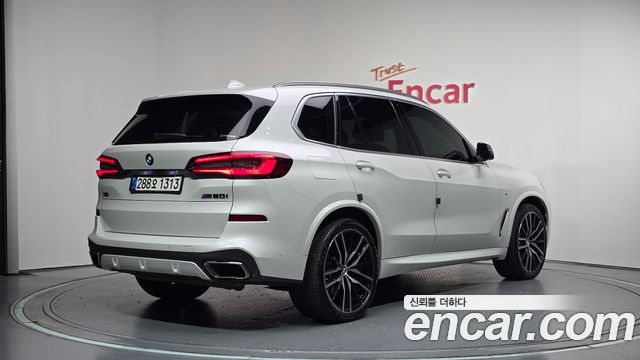 BMW X5 M50i — пробег 66 101 км — фото 2 из 5