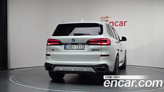 BMW X5 M50i — пробег 66 101 км — фото 4 из 5