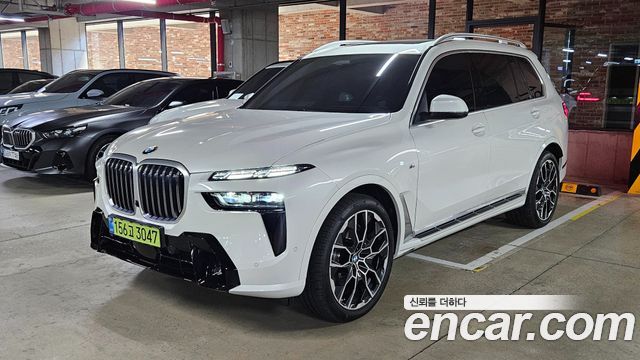 BMW X7 xDrive 40i M Sport 6STR — пробег 6 561 км — фото 1 из 5
