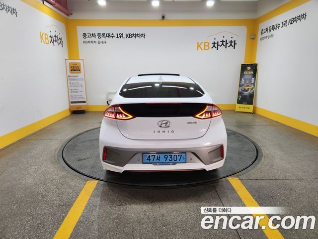 Hyundai Ioniq из Кореи Encar