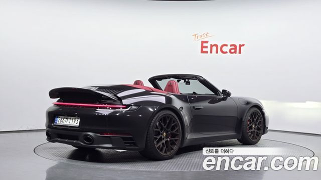 Porsche 911 Carrera GTS Cabriolet — пробег 13 741 км — фото 2 из 5