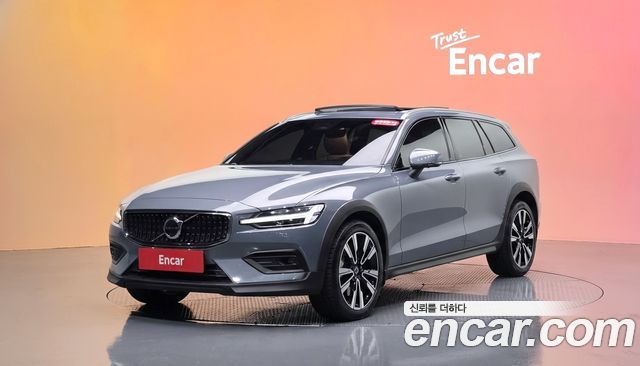 Volvo V60 из Кореи Encar