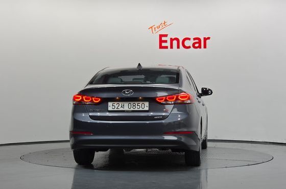 Hyundai AVANTE 1.6 GDI Premium — пробег 143 517 км — фото 3 из 5